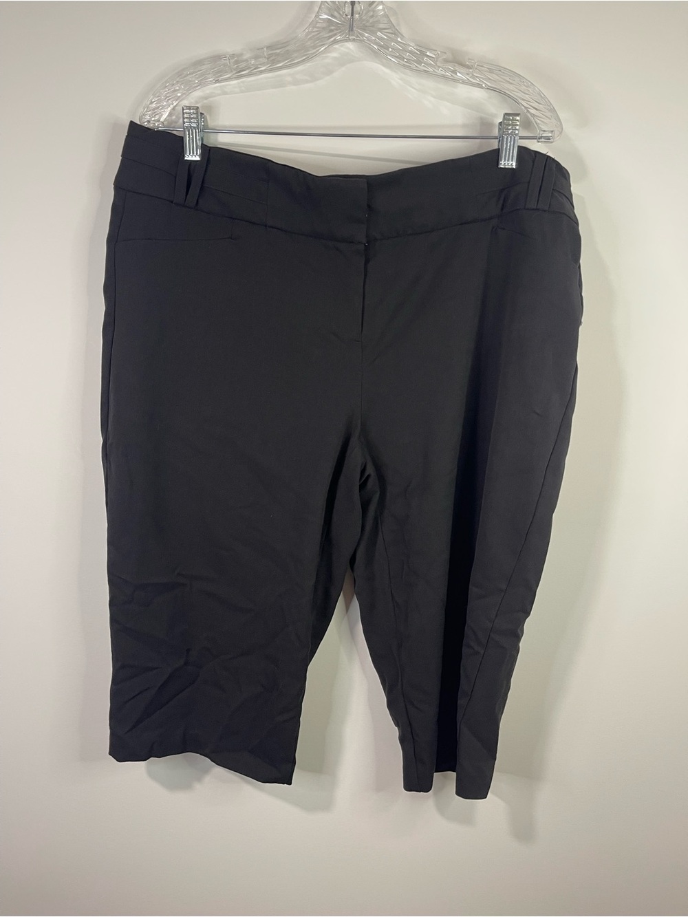 Maurices Black dress Capri Pants